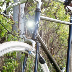 Eclairage Pour Vélo Sans Pile Avant Sur Cadre Nova Reelight -Garde-Boue Vélo Soldes eclairage pour velo sans pile avant sur cadre nova reelight full 4