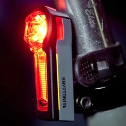 Feu Vélo Arrière Kryptonite Incite XBR 20 Lux -Garde-Boue Vélo Soldes feu velo arriere kryptonite incite xbr 20 lux full 3