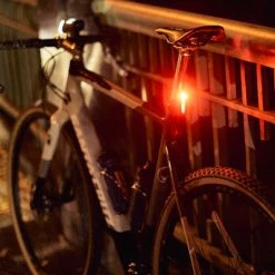 Feu Vélo Arrière Kryptonite Incite XBR 20 Lux -Garde-Boue Vélo Soldes feu velo arriere kryptonite incite xbr 20 lux full 4