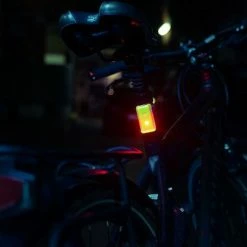 Lampe De Signalisation 2 LEDs Pour Cycliste ClipLight Wowow -Garde-Boue Vélo Soldes lampe de signalisation 2 leds pour cycliste cliplight wowow full 5