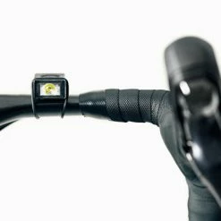 Lampe Vélo LED Avant Block Bookman 50 Lumens -Garde-Boue Vélo Soldes lampe velo led avant block bookman 50 lumens full 4