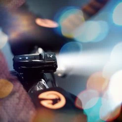 Phare De Vélo Avant USB 400 Lumens Meteor Moon 11 Phare De Vélo Avant USB 400 Lumens Meteor Moon -Garde-Boue Vélo Soldes moon meteor feu velo avant