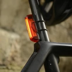 Phare Arrière Vélo Rechargeable USB Slimline Ultratorch Oxford -Garde-Boue Vélo Soldes phare arriere velo rechargeable usb slimline ultratorch oxford full 3